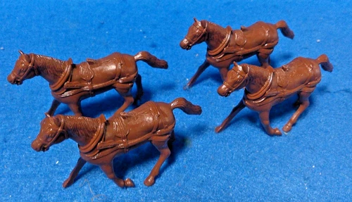 Classic Toy Soldiers/Marx Reissue, Wagon & Limber Horses x 4 (54MM) Brown