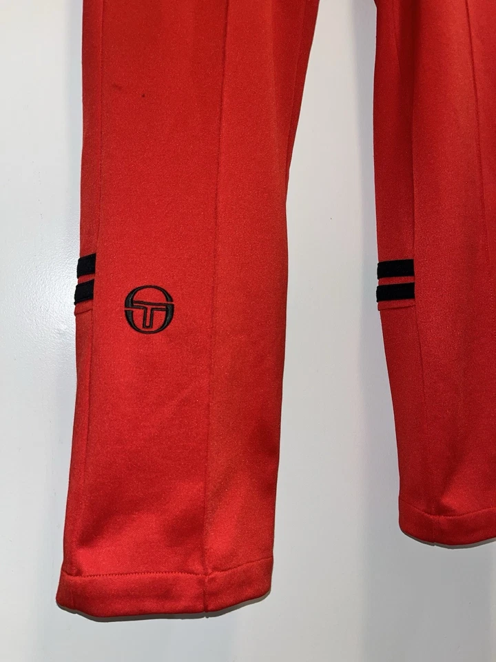 Pantalones deportivos Gosha Rubchinskiy x Sergio Tacchini rojos pequeños nuevos con etiquetas Foto 4 de 4