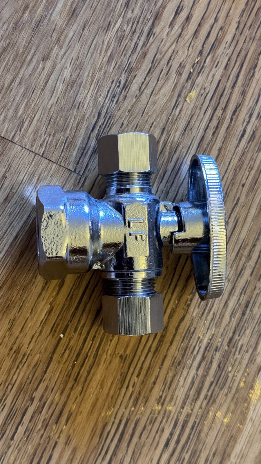 38 NEW DuraPro Dual Outlet Shut-Off Valves – Plumbing Supply Lot