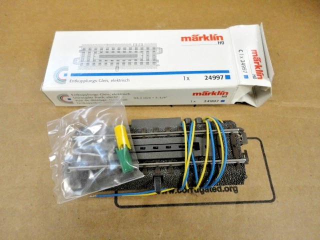 Marklin Ho 24997 uncoupler very nice! - Image 2 of 2