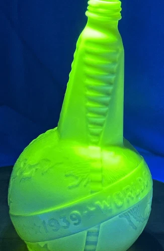 Vintage Uranium Glass New York 1939 World's Fair Milk Glass Globe Decanter