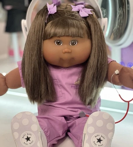 💜 Cabbage Patch Kid –  K2 AA  2001 TRU “ Toys R “ Nurse Scrubs Outfit 💜