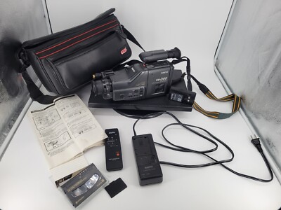 SANYO Video8 ビデオカメラ VM-PS102型 ① SANYO Video8 ビデオカメラ