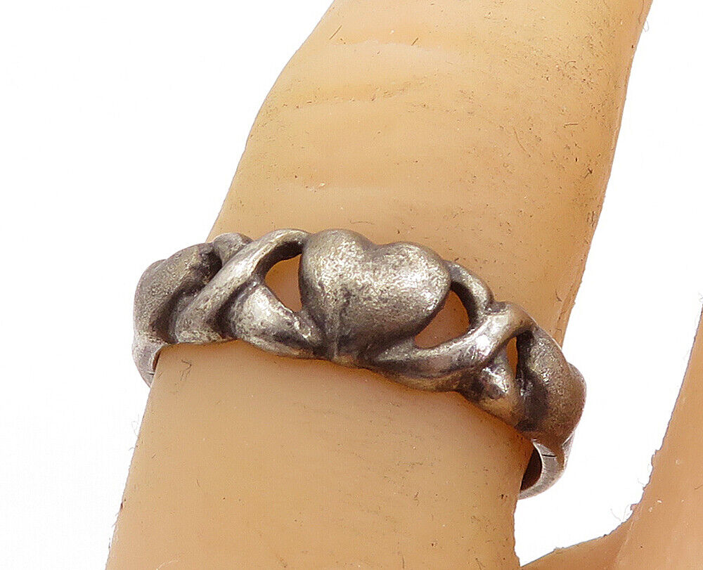 925 Sterling Silver Vintage Dark Tone Love Heart XO Band 925 Sterling Silver Vintage Dark Tone Love Heart XO Band
