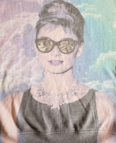 Audrey Hepburn Gray crew neck Sweater multi color Carpet Noir sz Small - Picture 4 of 5