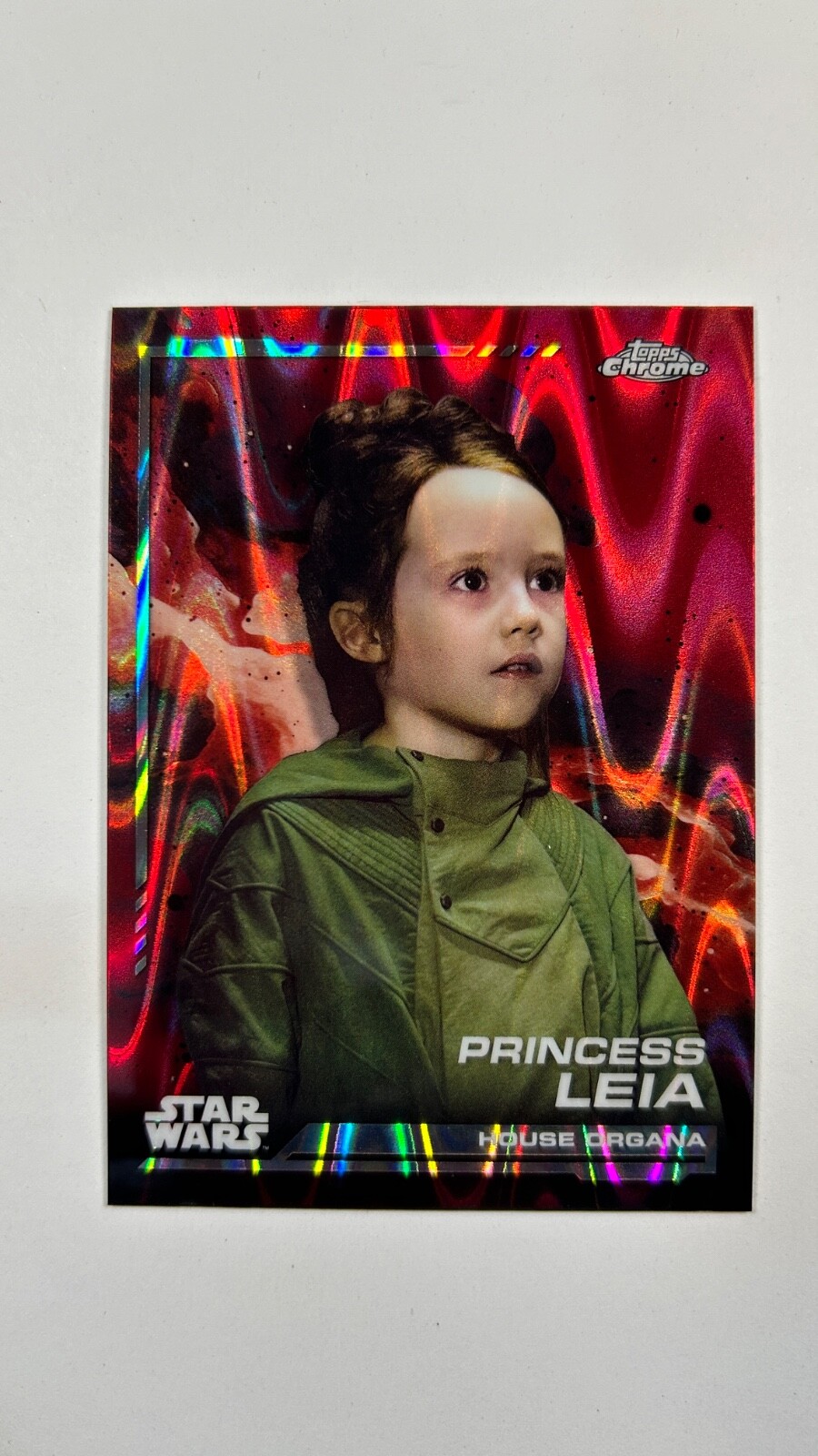 Princess Leia 2024 Topps Chrome Star Wars #69 Red Raywave Refractor