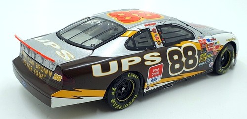 Action 1/24 Scale 105253 2003 Ford Taurus #88 UPS The Victory Lap Dale Jarrett - Picture 2 of 5
