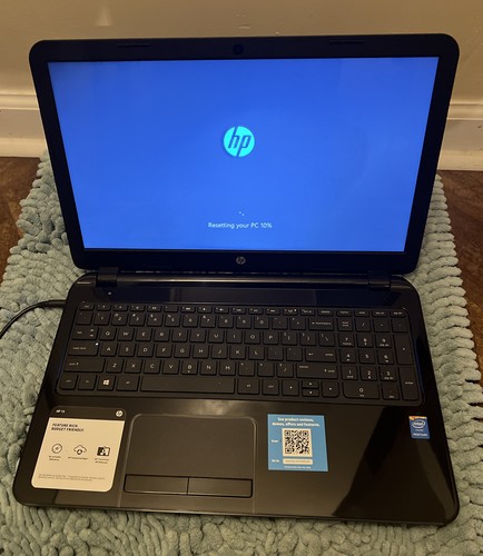 HP Laptop 15-r131wm 15 Intel Pentium student notebook laptop comptuer VG+  - Picture 1 of 12