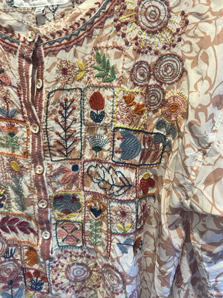 Hermosa túnica Johnny Was estampada/bordada de seda XxL Foto 3 de 4