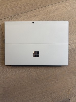 Microsoft Surface Pro 7 12.3'' (256GB SSD, Intel Core i5-1035G4, 8GB RAM) Laptop