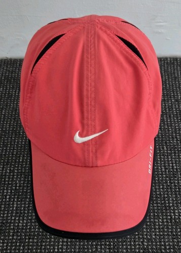 🔶️NIKE FEATHERLIGHT DRI-FIT CAP SWOOSH NIKE AIR UNISEX HAT RETRO RED 595510 - Picture 2 of 8