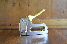 Manual Heavy Duty Acme 25AC Staple Gun Broadband Wire Cable Coax Cat5 + RG6 1/4"