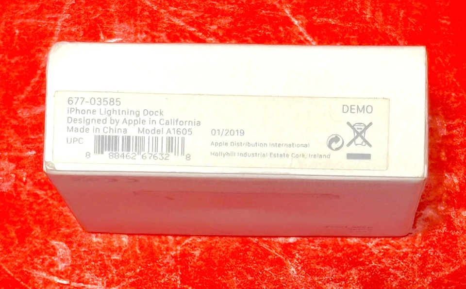 New Open Box Apple A1605 MNN62AM/A Lightning Dock for iPhone - White - Image 3 of 4