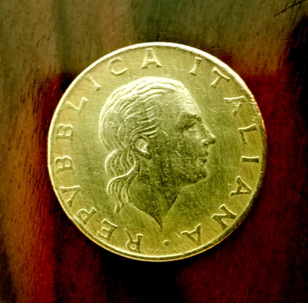 Foto 2 di 2