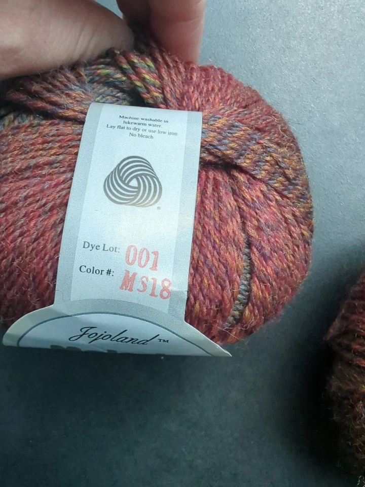 Jojo Land Melody Set Of 2 Ms18 Fingering 220yds Per 50g - Image 2 of 3