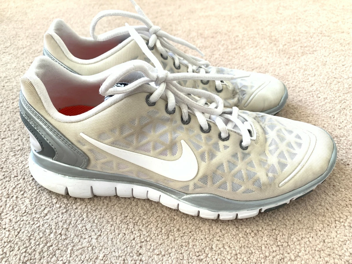 NIKE FREE FIT 2 ATHLETIC RUNNING SHOES WOMENS SIZE 8 Rare Off White n White |