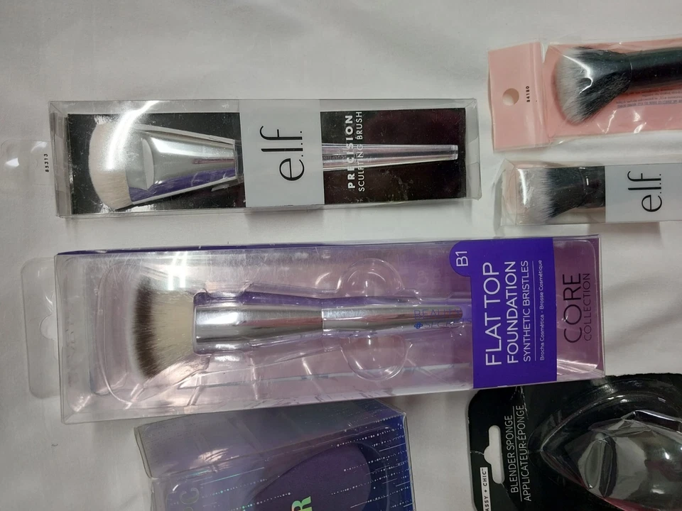 Brocha de maquillaje y licuadora de belleza lote de 7 secretos de belleza Elf, Ioni, Foto 3 de 4