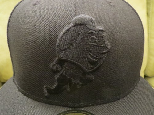 New Era NY Mets Sombrero Ajustado Negro, Negro Liso Logotipo del Sr. Met, Talla 7 5/8 - Imagen 2 de 10