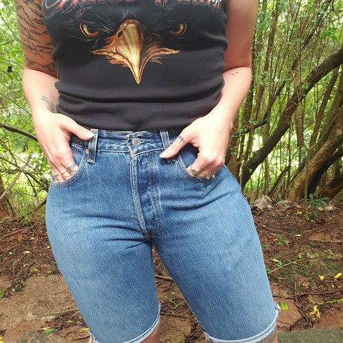 Vintage 90s Levis 501 Cutoff Shorts Cutoffs 32* Medium Wash Longer Cut Jorts - Picture 6 of 9