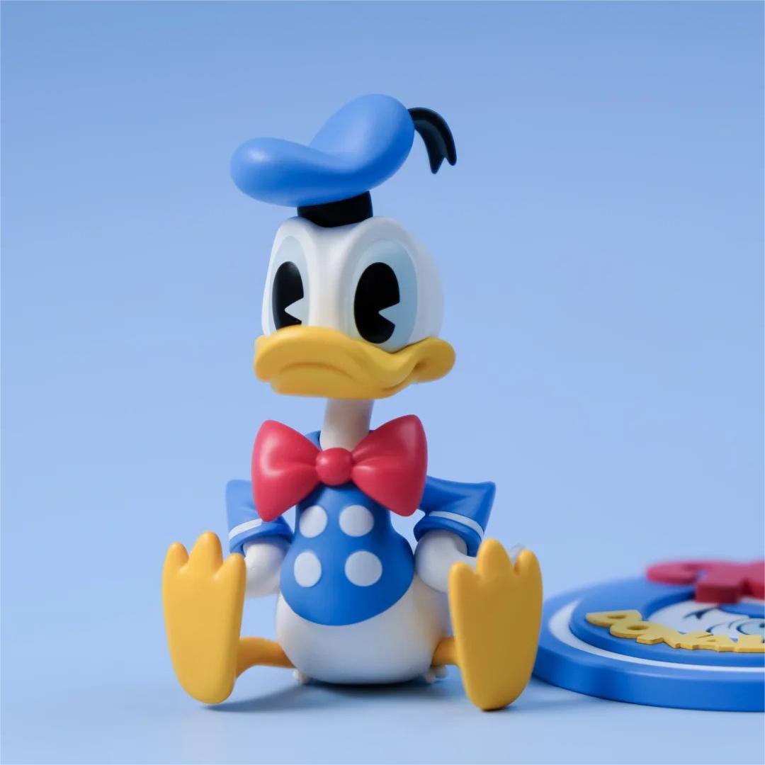 Disney Donald Duck Photograph トニーアンセルモ Walt Disney, Donald Duck, Artist Signed Animation Cel sold