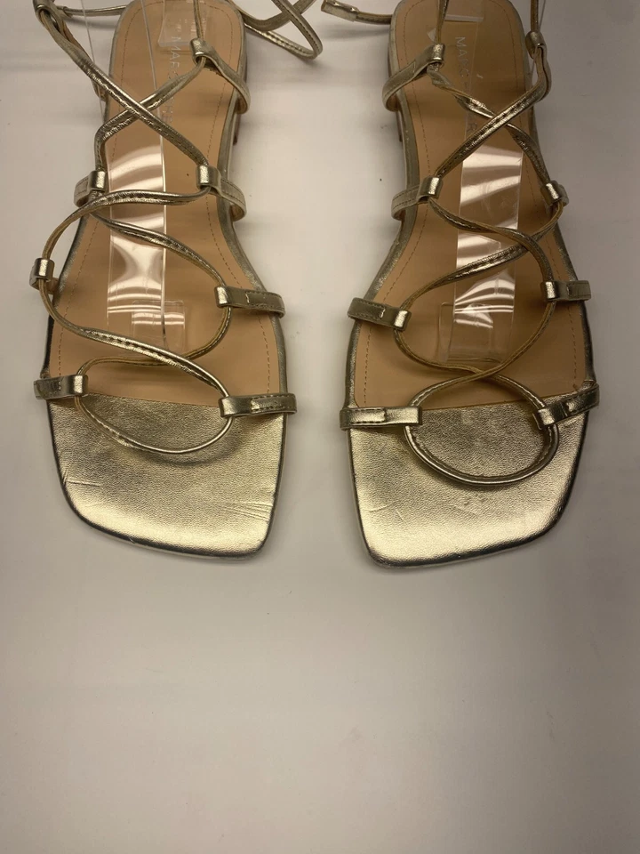 Sandalias para mujer MARC FISHER Calivia envolventes al tobillo zapatos para mujer en tono dorado talla 8 Foto 3 de 4