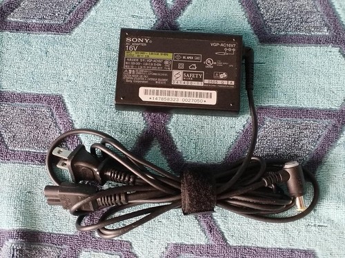 Sony VAIO PCG-V505/B 15 inch Windows 7 Pro HDD 80GB - Picture 7 of 7