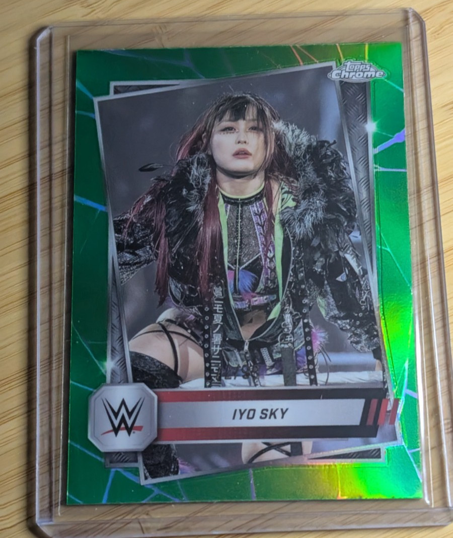 2025 Topps Chrome IYO SKY WWE Raw Card #99 Green