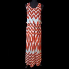 Vibrant Chevron Maxi Dress in Orange & White - Size Large