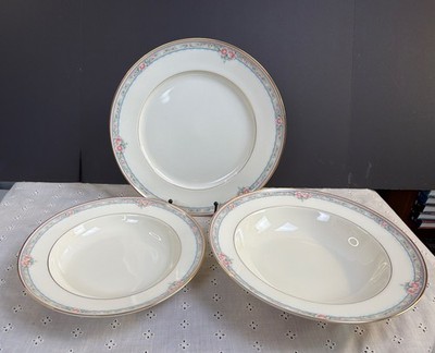 VTG Mikasa LA ROSE 3 Pieces-Soup Bowl, Vegetable Bowl & Dinner Plate Ivory Gold
