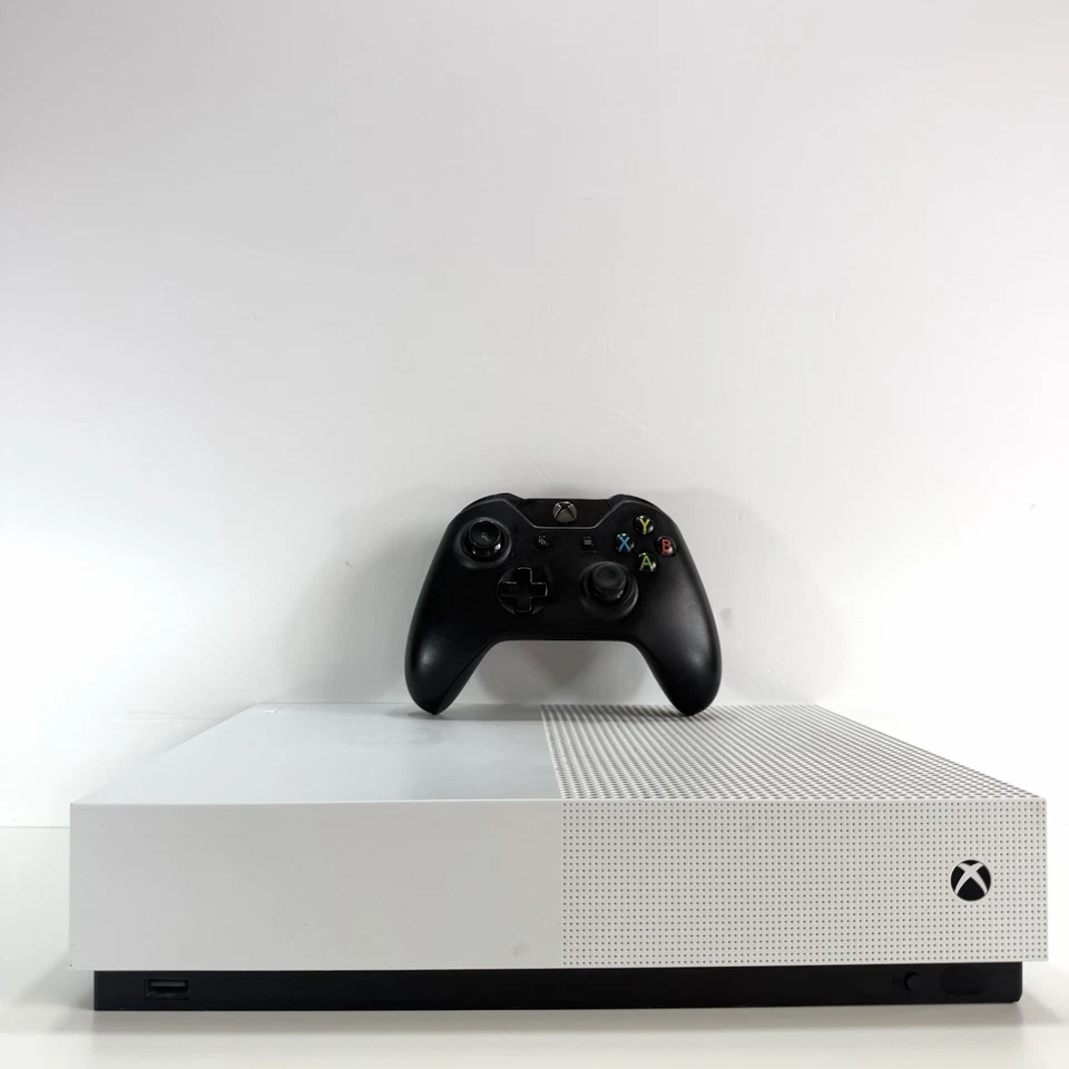 Microsoft Xbox One S All-Digital Edition, foto 1 di 5