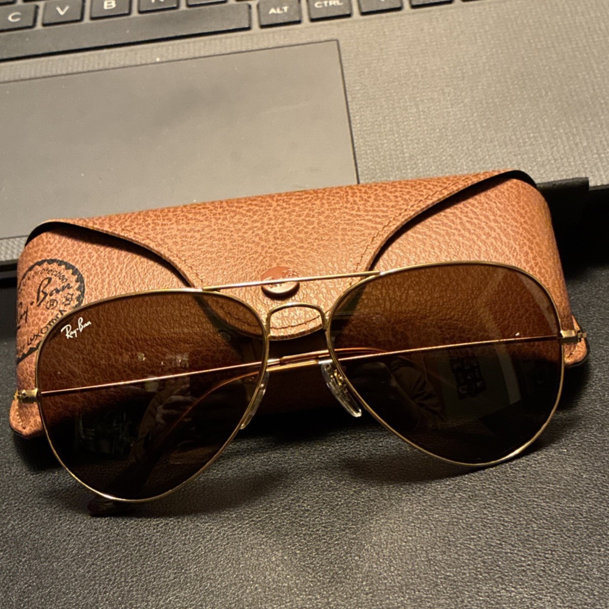 Ray-Ban Aviator RB3025 58mm. Gold Metal Frames with Brown 