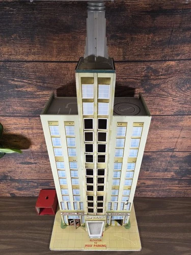 Vintage Marx Tin Litho Skyscraper Building w/ Elevator & Helipad Playset 37” INC