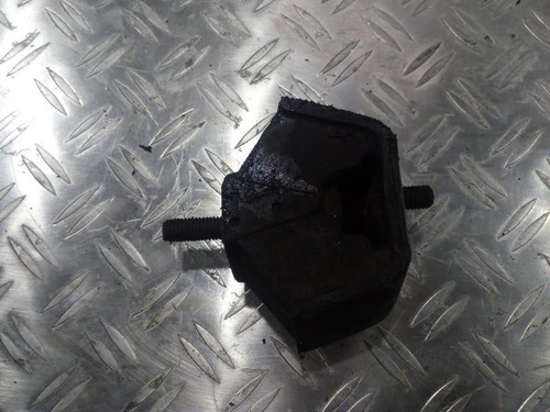 1135773 Motorhalterung und Getriebe (Motorhalterung)  BMW 5-Serie DE147837-23