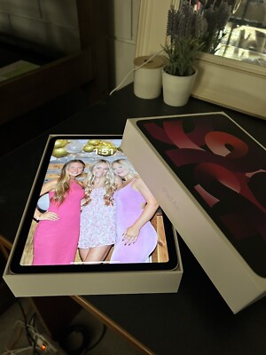 Apple iPad Air (5th Generation) A2588 256 GB, Wi-Fi, 10.9 in