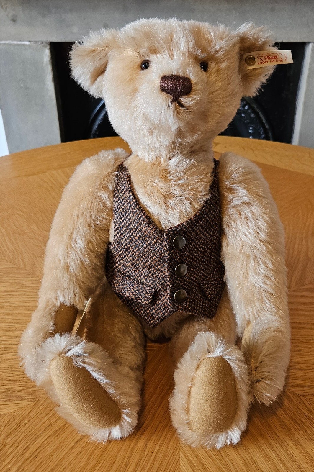 STEIFF 654411 BRITISH COLLECTOR'S 1996 TEDDY BEAR LIMITED EDITION MOHAIR