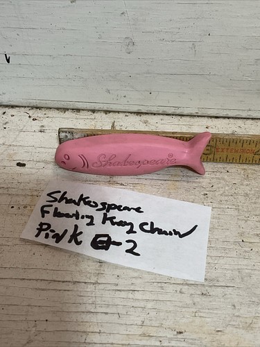 Shakespeare Fly Fish Pink Key Chain E1-2 - Picture 2 of 3