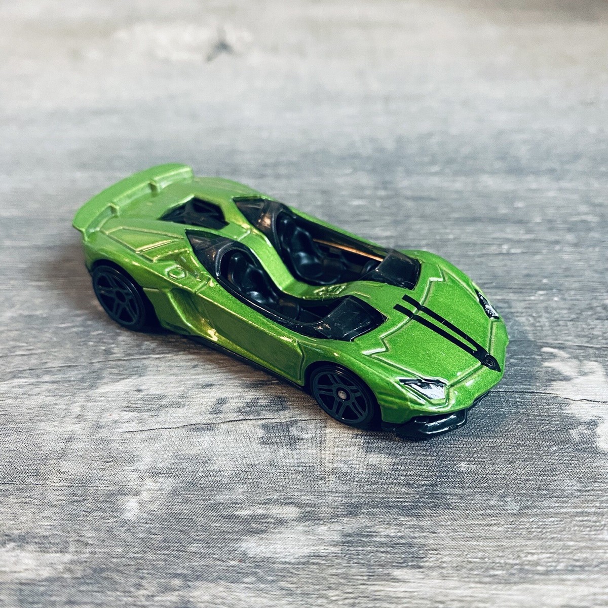 2013 Hot Wheels Green Lamborghini Aventador J 1:64 Scale Diecast