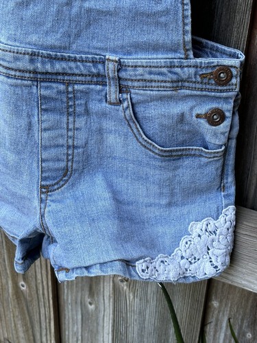 Arizona Jean Co Teen Denim Overall Shorts Girls Size 14 White Lace Front Pocket - Picture 11 of 23