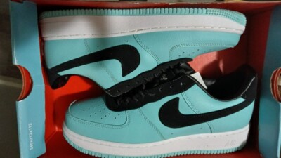Size 8 - Nike Tiffany & Co. x Air Force 1 Friends & Family Low