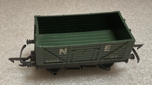 Triang Tri-ang OO Gauge R10 R010 Grey / Green 7 Plank Open Wagons W1005 X2 32075 - Picture 10 of 19