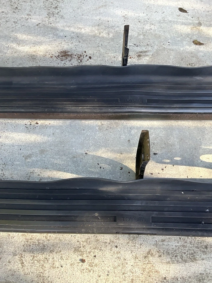 Juego de escalones para estribo Toyota 4Runner 1990-1995 OEM con soportes Foto 3 de 4