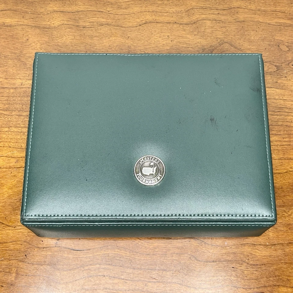Caja de regalo de cuero accesorios para palos de golf Masters Augusta de la década de 2000 vintage pelotas Divot Foto 2 de 4