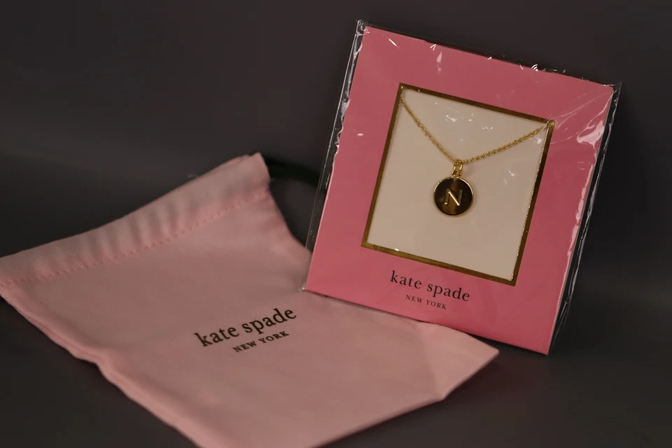 Collar Colgante Kate Spade New York Iniciales Chapadas en Oro 12k N, 17" + 3" Exten Foto 3 de 3