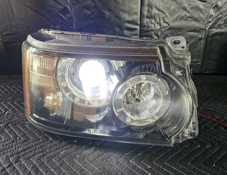 Farol bi-xenônio direito genuíno Land Rover Range Rover Sport L320 2012-13 - Imagem 2 de 4