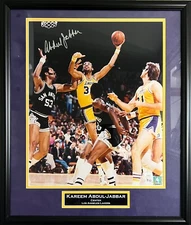 Kareem Abdul-Jabbar autographed signed framed 16x20 photo NBA Los Angeles Lakers