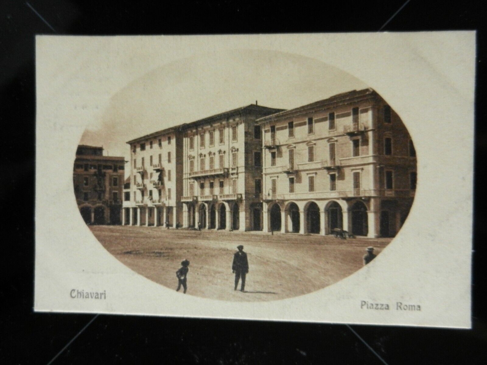 Foto 1 di 2