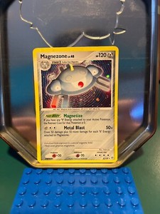 Magnezone 8/130 Diamond and Pearl Holo Lightly Played 2007