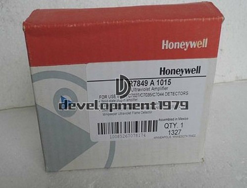 ONE New Honeywell R7849 A 1015 R7849A1015