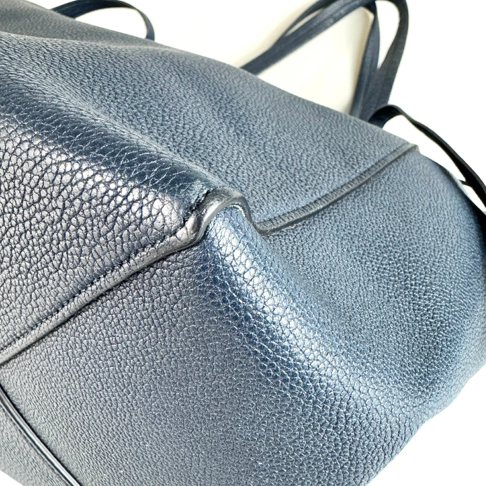 Borsa Celine Hippo Phantom piccola in pelle blu navy usata