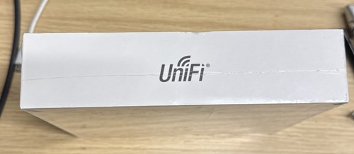 Kontroler Ubiquiti UniFi Cloud Key Gen2 Plus (UCK-G2-PLUS) Nowy zapieczętowany box - Zdjęcie 2 z 4